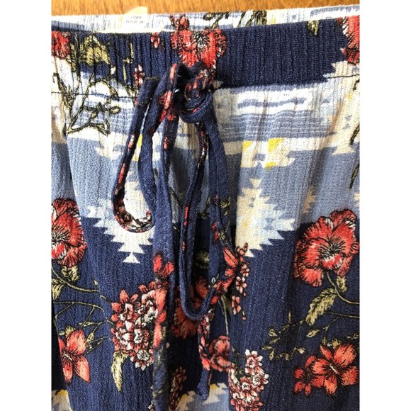 Altar'd State Womans Long Sleeve Crop Top Size Small Floral Drawstring Neckline - Picture 4 of 9